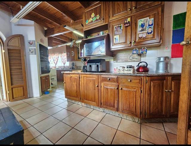 3 BEDROOM HOUSE FOR SALE IN ALBEMARLE EXT 2